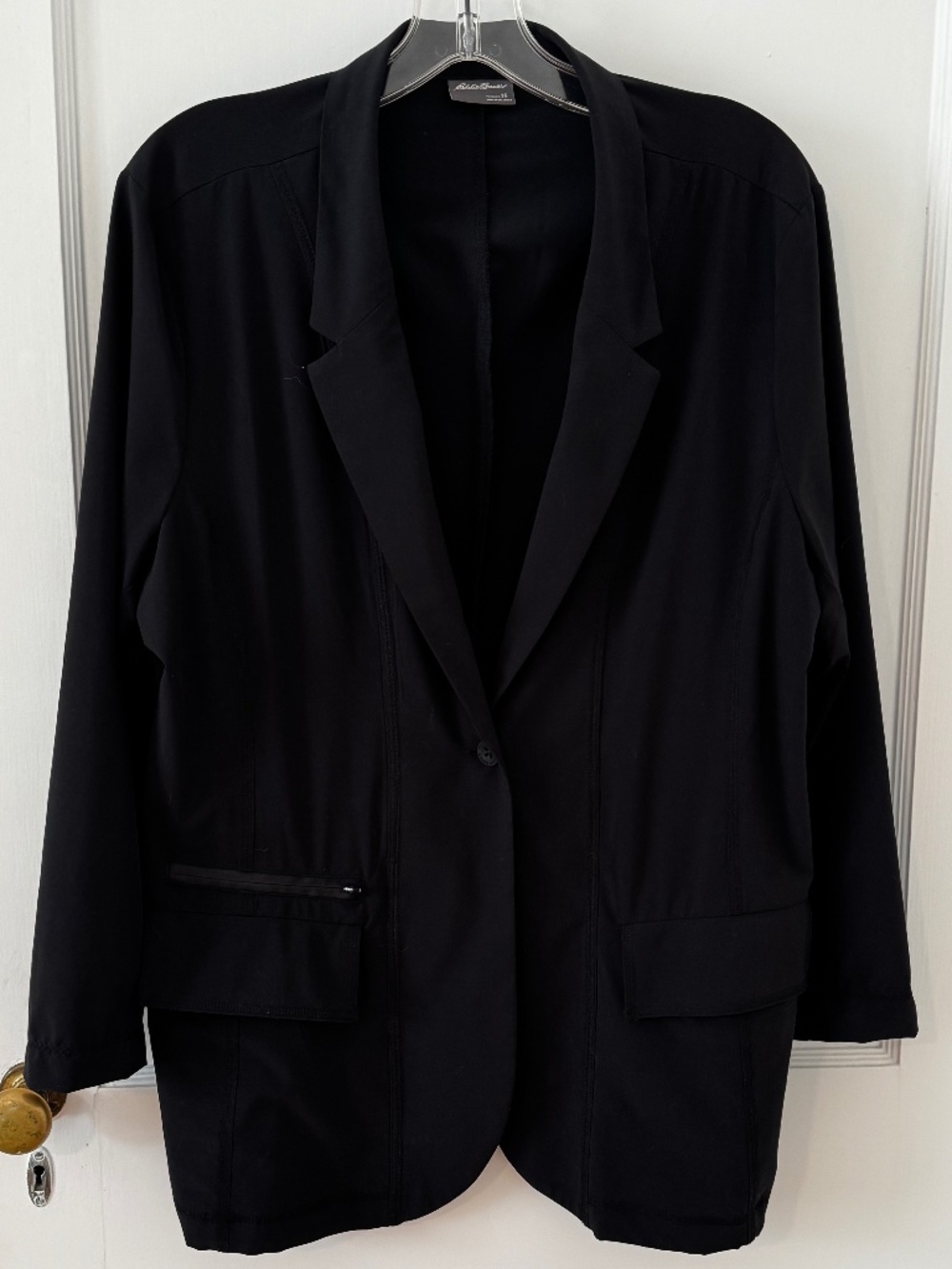 Black Eddie Bauer Departure Travel Blazer w/lots of pockets, size 16